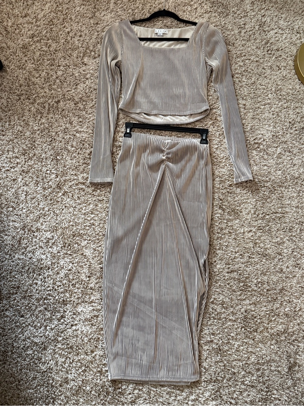 NWOT HYFVE Taupe Ribbed Maxi Skirt Set / Small